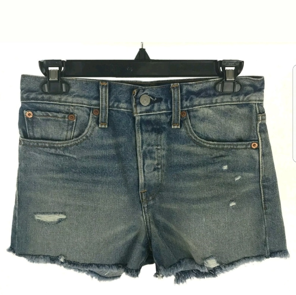 NWOT Levi's wedgie high wasted shorts